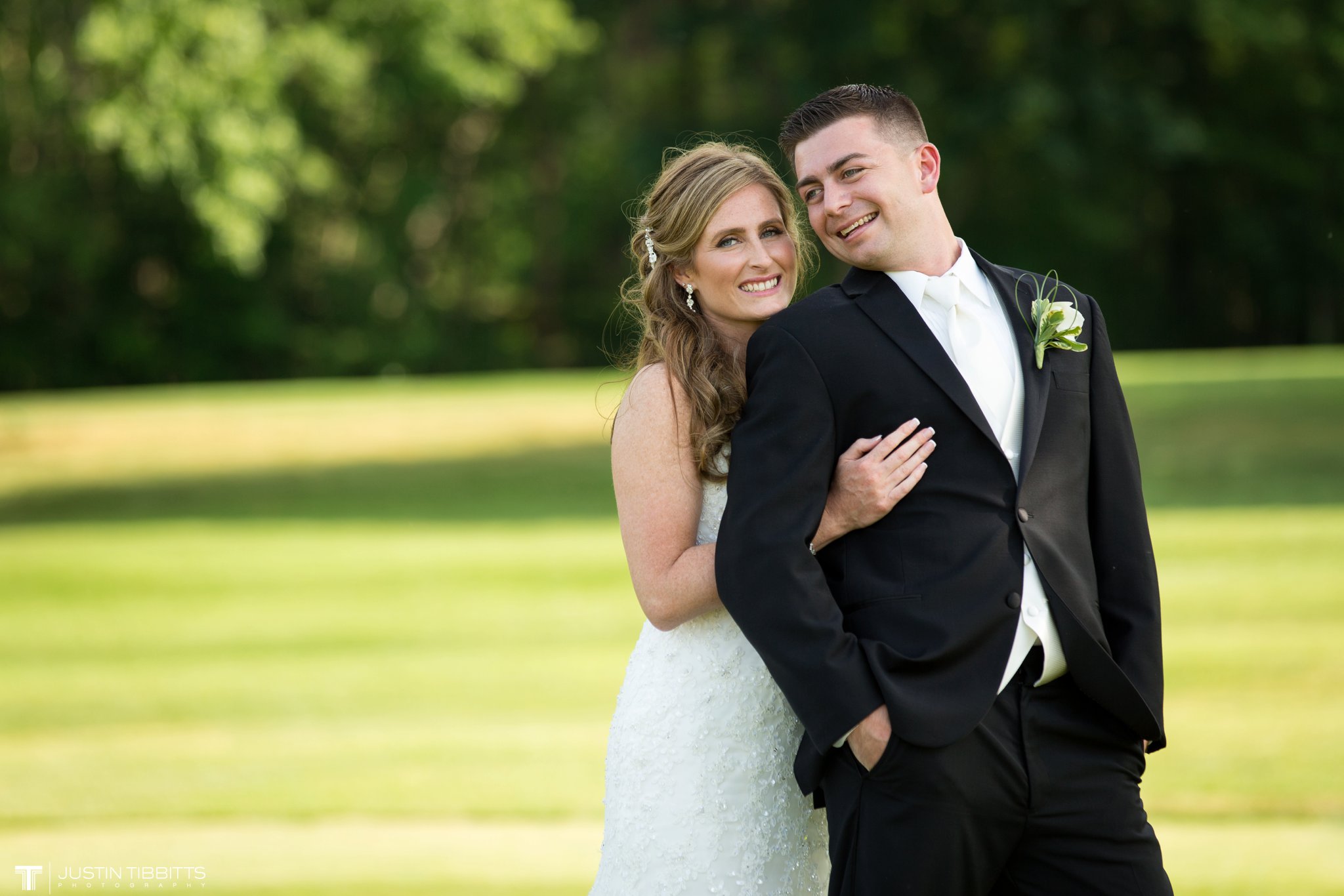 shaker-ridge-country-club-wedding-photos-with-amanda-and-jeff_0050