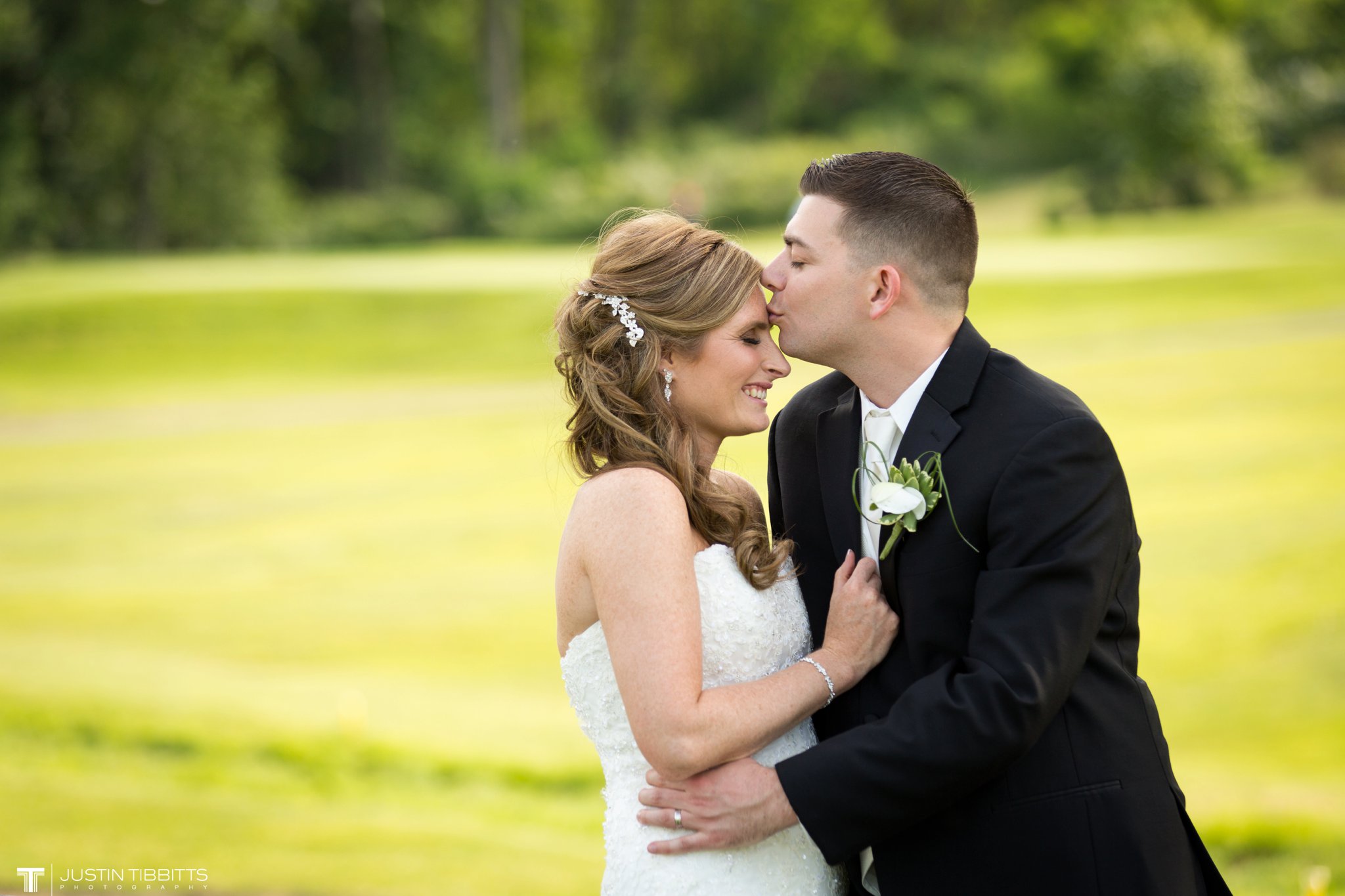 shaker-ridge-country-club-wedding-photos-with-amanda-and-jeff_0058
