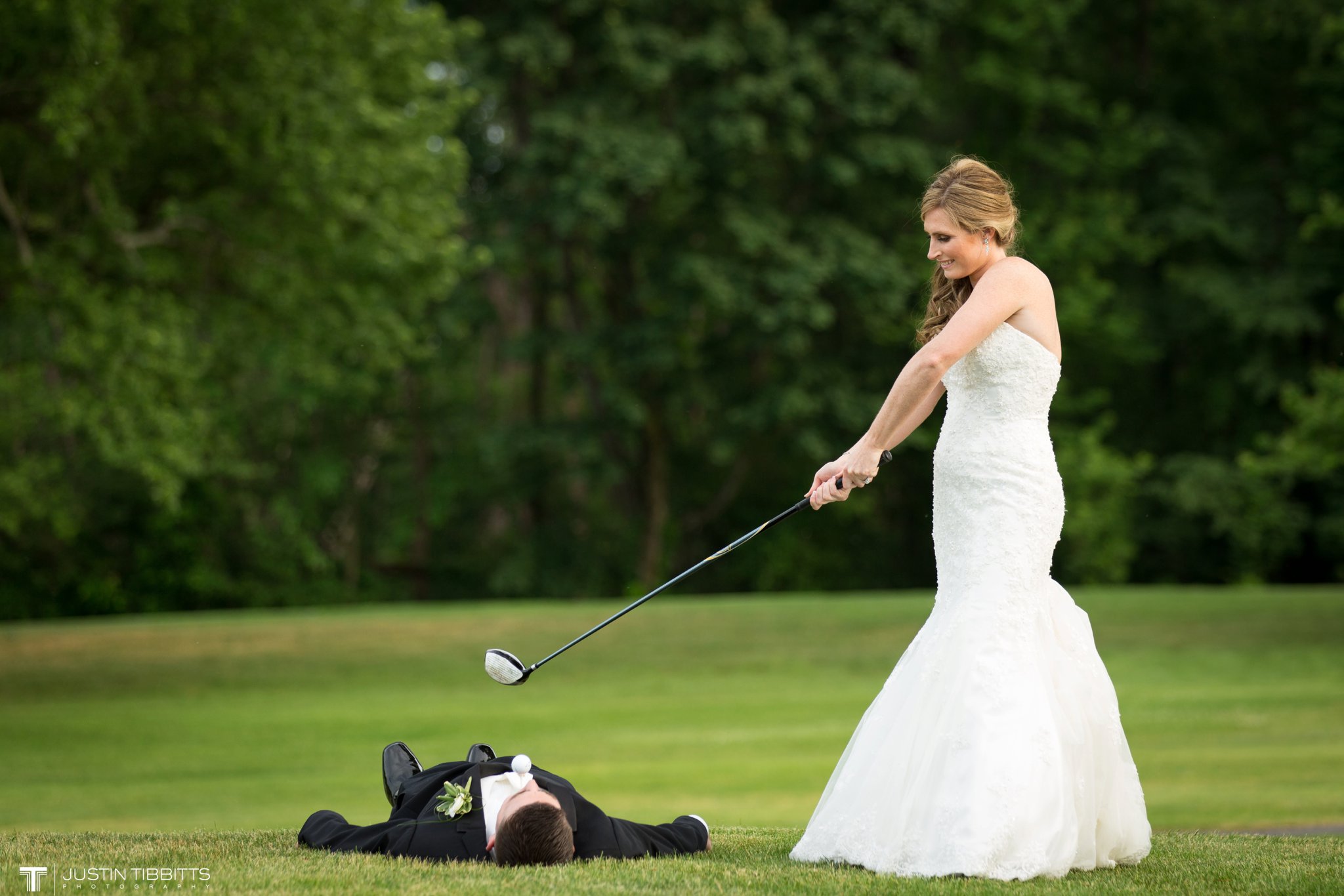 shaker-ridge-country-club-wedding-photos-with-amanda-and-jeff_0066