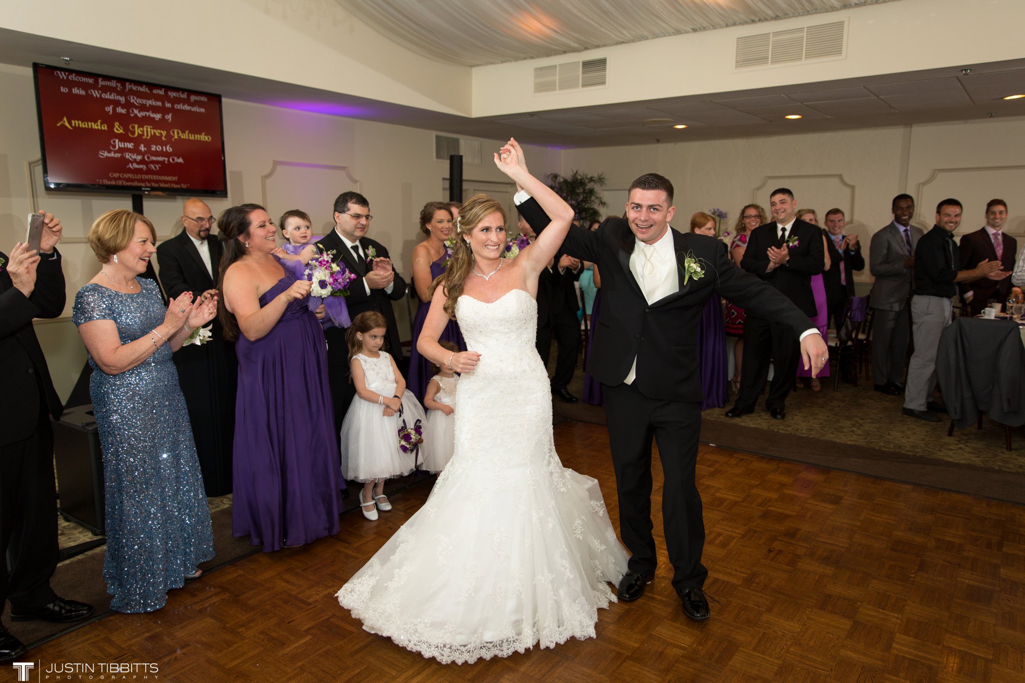 shaker-ridge-country-club-wedding-photos-with-amanda-and-jeff_0071